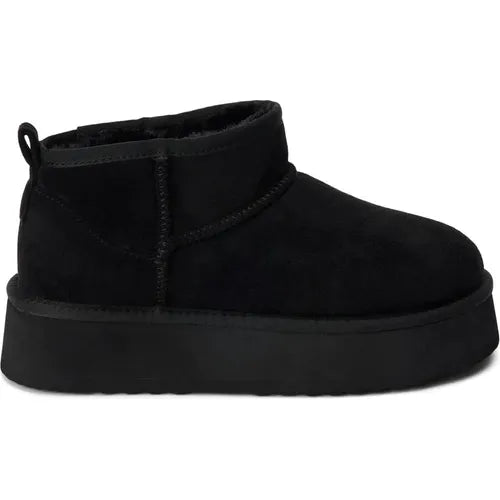 Breckenridge Ankle Boots
