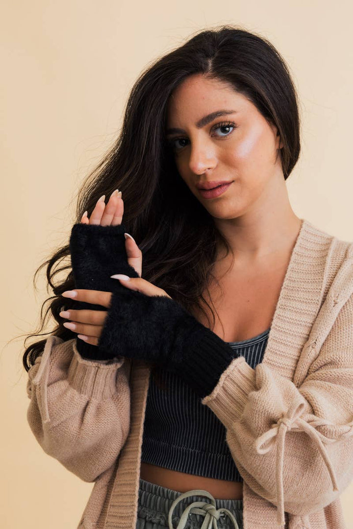 Plush Fingerless Gloves | Black