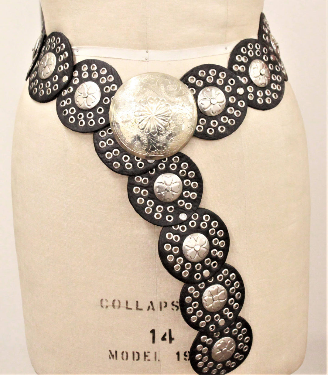 B100 Leather Belt in Black | Yeah Gurl Boutique