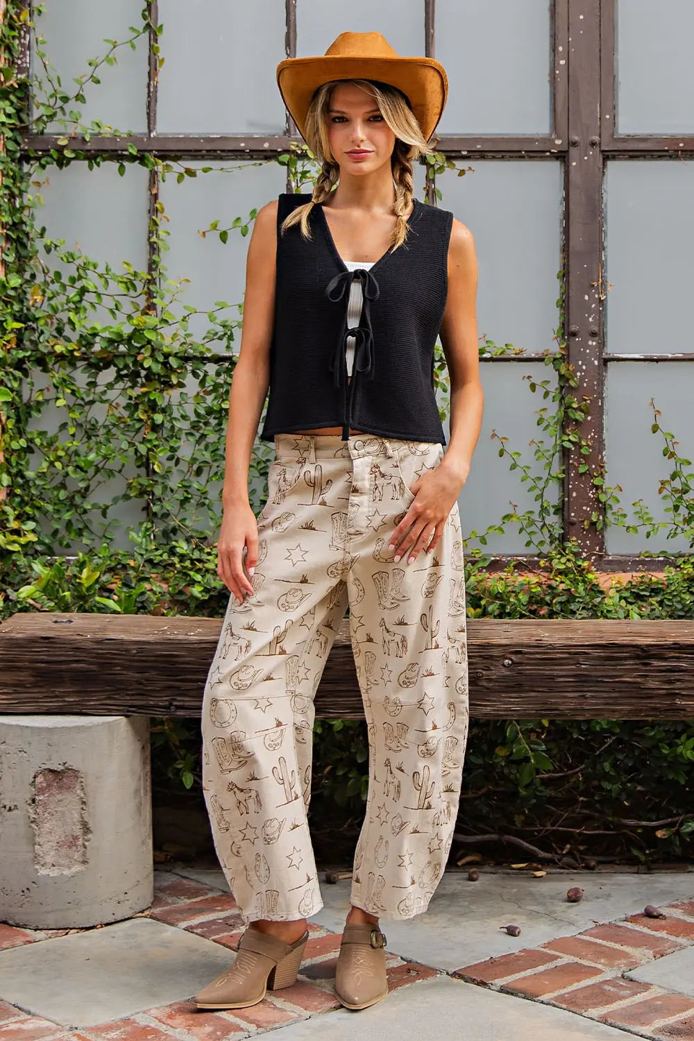 Mineral Washed Western Barrel Leg Jeans