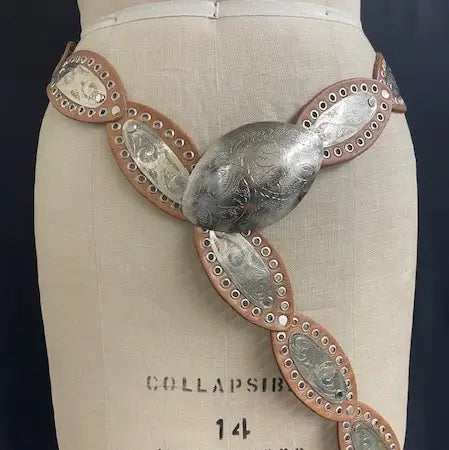Wild Oval Concho Belt