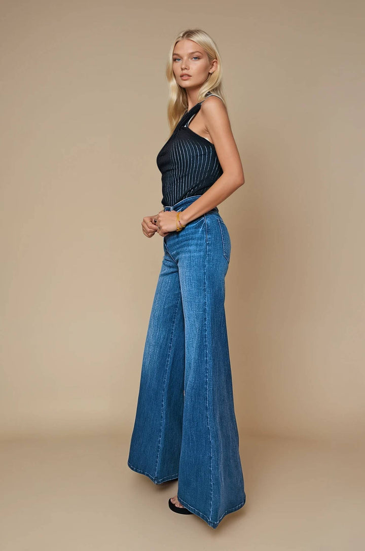 Canyon Wide-Leg Jeans